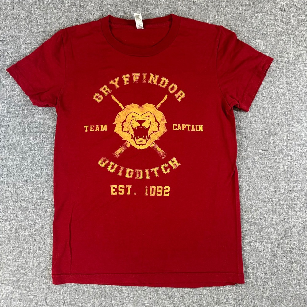 American Apparel Gryffindor Quidditch Team Captain Red Graphic T-Shirt Womens L